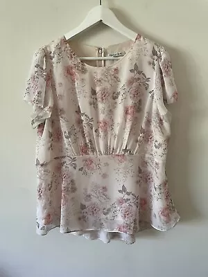 $25 • Buy FOREVER NEW - Size 14 Or L Pink Floral Chiffon Top