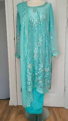 Pakistani Asian Fancy Suit (L) • £39.55