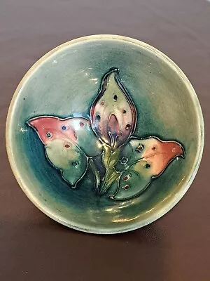 £40 • Buy Small Moorcroft Footed Bowl/dish Arum Lily On Blue/green Ground 