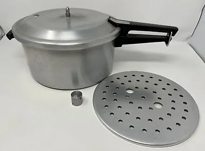 Vintage Mirro-Matic Pressure  Cooker Canner  Model M-0436 6 Quart Made In USA • $21.31