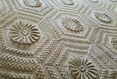 Vintage Bedspread Pattern In Crochet SK392.6132 Same Day Shipping • $5.75