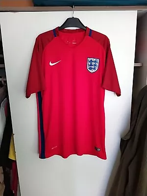 Nike Dri-Fit England International Red Football Shirt Size Large (2016) • £21.01