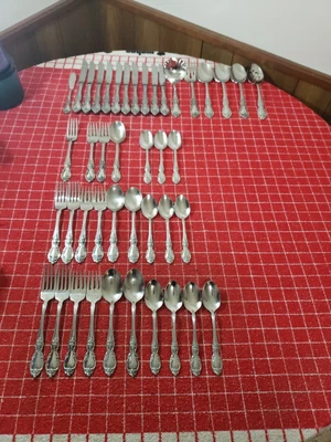 $100 • Buy 43 Pc Lot Oneida Community Louisiana Stainless Flatware Silverware