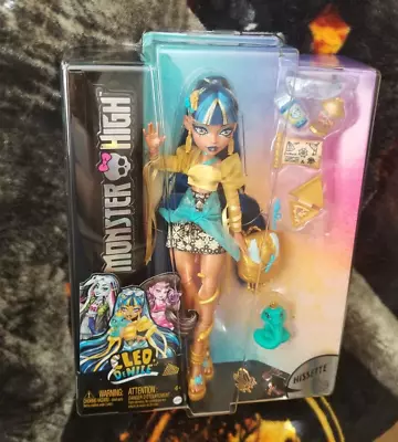 Mattel Monster High Cleo De Nile With Pet Hissette And Accessories • $38.99