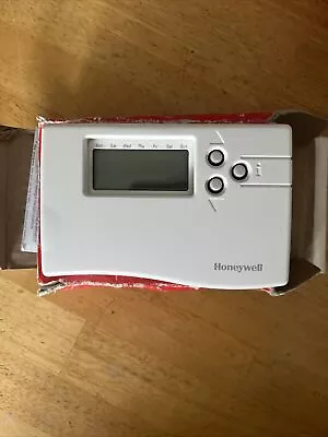 Chronotherm CM67 Programmable Thermostat • £50