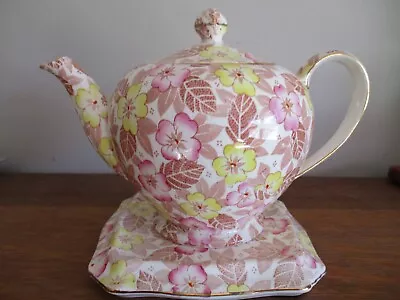 Vintage Royal Winton Grimwades England Chintz Tea Pot Clyde Teapot & Trivet • $39.99