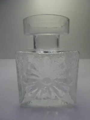 Vintage Dartington Frank Thrower Pressed Daisy Textured Ice Bark Art Glass Vase • $52