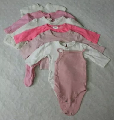 £3 • Buy Girls Age 0-3 Months Bundle, Bodysuits, T-shirts & Babygrow, George, 7 Items