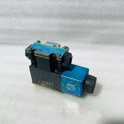 Vickers Eaton DG4V-3S-2AL-M-FTWL-B5-60 Solenoid Operated Directional Valve • $309.50