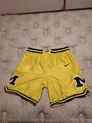 Vintage 90s Nike Michigan Wolverines Fab Five 5 Basketball Shorts Mens XL USA • $110