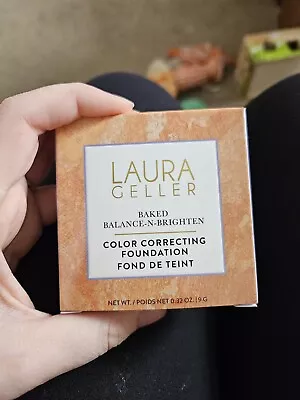 Laura Geller Baked Balance N Brighten Colour Correcting Foundation In Light • £23