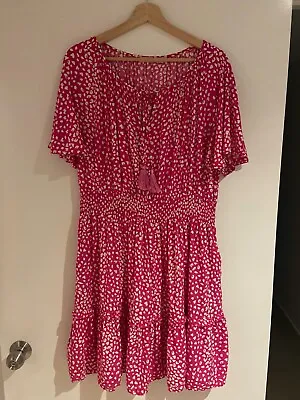 $9 • Buy Cute Pink Ditsy Print Little Party Dress Dress Size 16