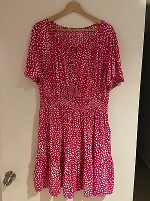 $9 • Buy Cute Pink Ditsy Print Little Party Dress Dress Size 16