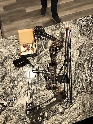 Bow And Arrow Hunting Used • $200