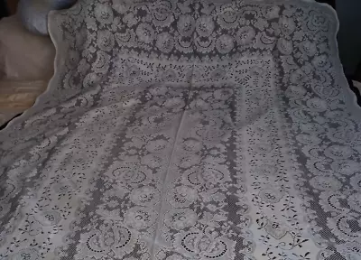 Banquet White Lace Tablecloth Quaker Style Flowers 60  X 128  Vtg • $60