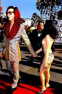 ROSE MCGOWAN & MARILYN MANSON - MTV VIDEO MUSIC AWARD - 1998 - 35mm SLIDE • $24.99