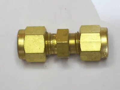 1- Swagelok Brass Compression Union Fitting 1/4  Tube X 1/4  Tube B-400-6  • $7.59