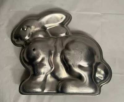 Vintage Aluminum 3D Easter Bunny Rabbit Cake Pan Baking Mold 2-Pc Metal • $12.49