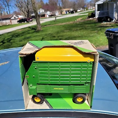 Vintage ERTL John Deere Forage Wagon #510 1/16 Brand New Box Very Nice • $24.99