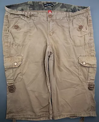 $35 • Buy Womens Freestyle Revolution Roll Up Leg Cargo Capri Pants Mid Rise Sz 22 (43x15)