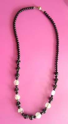 Vintage Necklace - BLACK & WHITE GLASS BEAD - 18  • $4.99