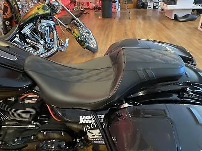 Le Pera Black Outcast Daddy Long Leg Seat 2008-23 Harley Touring 6'+ Tall Rider • $679.50