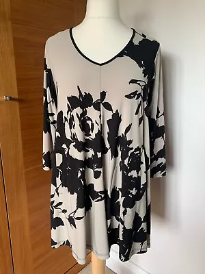 £12 • Buy Yong Kim Black & Cream A-line V-neck Tunic Top Ladies UK 12