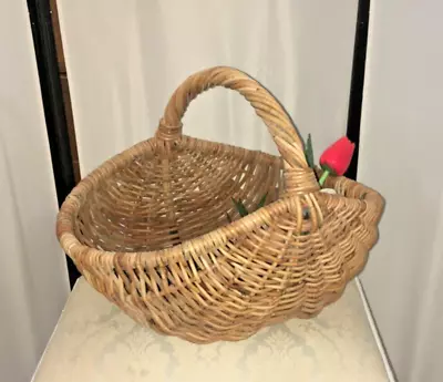 Vintage Large Wicker Traditional Shopping Basket Handled Woven Foraging Shopper • £17.95