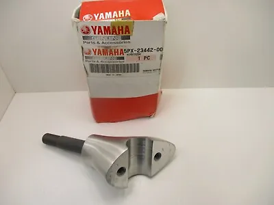 Yamaha XV1700 XVS95 Roadstar XV950 V-Star NOS OEM Lower Handle Hold 5PX-23442-00 • $51.95