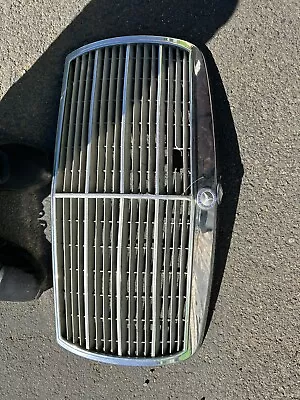 Mercedes-Benz W123 C123 S123 Front Grill Assembly • $95