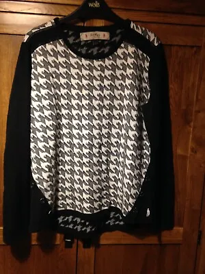 Jack Murphy Black & White Pattern L/s Jumper Size 16 • £4