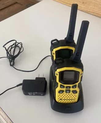 Motorola Talkabout MS350 Two Way Waterproof Walkie Talkie FRS Radios W/ Charger • $45