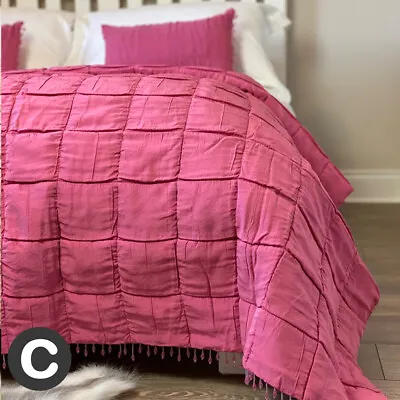 Luxury Deep Pink Quilted Thick Beaded Bed / Sofa Hotel Throw Bedspread Large • £6.95