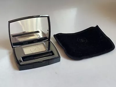 CHANEL Ombre Essentielle Eyeshadow - 94 Eclaire - NEW • £35