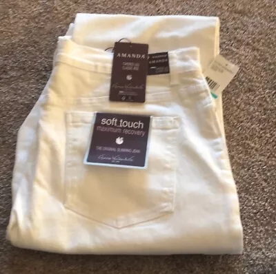 Gloria Vanderbilt Amanda Soft Touch Swan Series Vintage White Jeans NWT • $19