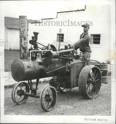 1962 Press Photo Alvin Reiner With His Home Made Steam Engine Tractor • $12.99