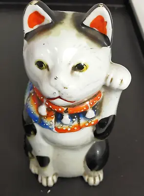 Japanese Antique Maneki Neko Beckoning Cat KUTANIYAKI Lucky Charms  H9.3  *735 • $415.62