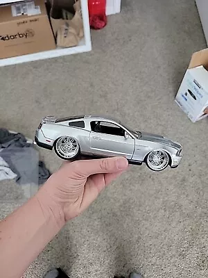 2010 Ford Mustang Gt Silver  Jada 1:24 Opening Hood Doors Trunk. • $40