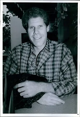 $17.99 • Buy 1987 Actor Ron Perlman Star Of Series Beauty And The Beast Tv 8X10 Vintage Photo