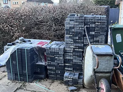 £120 • Buy Light And Dark Grey Marshall’s Block Pavers (around 3 Pallets Worth)