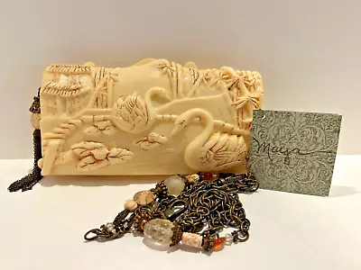 Nwt Maya Evangelista Ltd. Ed. Hard Case Ivory Shell Swans Handbag W/chain Strap • $499