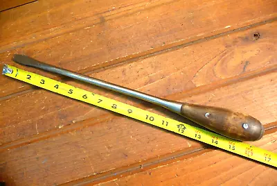 16  Vintage IRWIN Wood Perfect Handle Screwdriver Slotted USA • $19