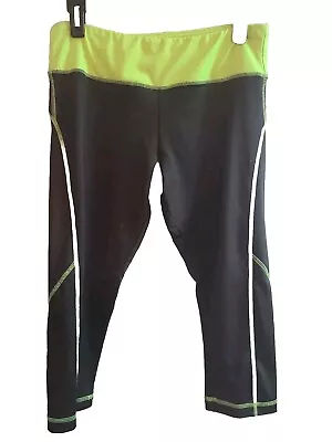 Marika Tek Womens Athletic Capri Leggings Large Yoga Pants Exercise • $3.75