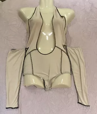 Prettylittlething Nude Slinky Contrast Searn Halterneck Keyhole Bodysuit Size 10 • £5