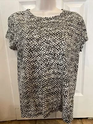 Women’s Michael Kors Short Sleeve Top Size Large  • $4.25