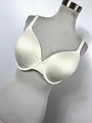 Victoria Secret 36D 36 D Bra White Lined Perfect Coverage Underwire Padded A2 • $19.20