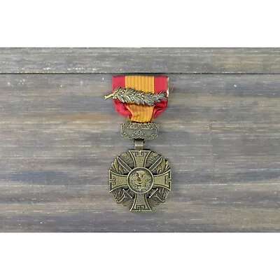 Vietnam Cross Gallantry Medal Bronze Tone With Palm Combat Award • $24
