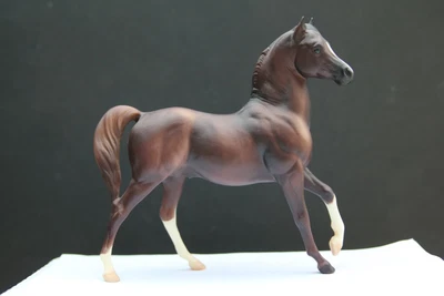 £5 • Buy Breyer Classic Arab Stallion In Liver Chestnut