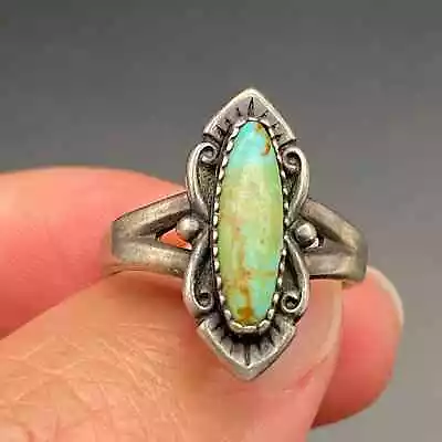 Petite Vintage Southwestern Turquoise Silver Ring Size 7 • $68