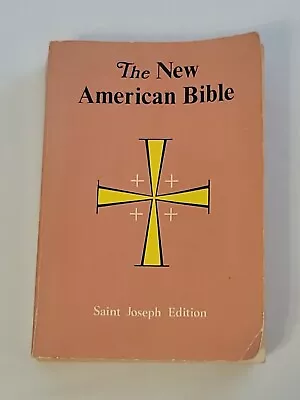 New American Bible St Joseph Edition Large Type Illustrated Catholic Vtg 1970 • $10.99